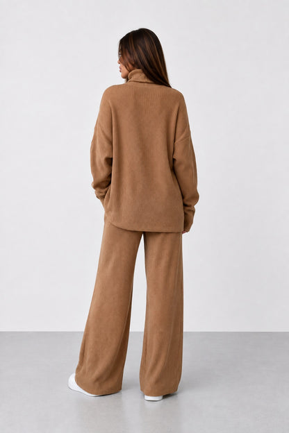 Marta | Conjunto casual de dos piezas de punto con cuello alto suelto